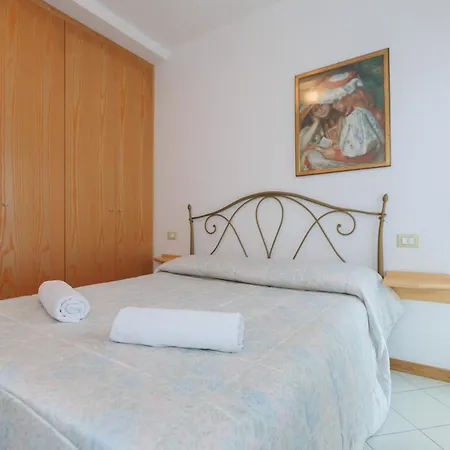 Beach! Fronte Mare - Piscina Park E Posto Inclusi Apartment *
